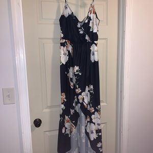 Black floral maxi dress size m from shein